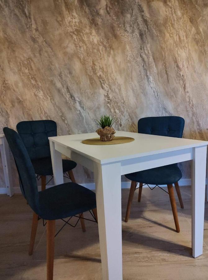 Dania&Petru Residence ตือร์กูออกนา ภายนอก รูปภาพ