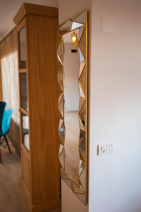 Dania&Petru Residence ตือร์กูออกนา ภายนอก รูปภาพ
