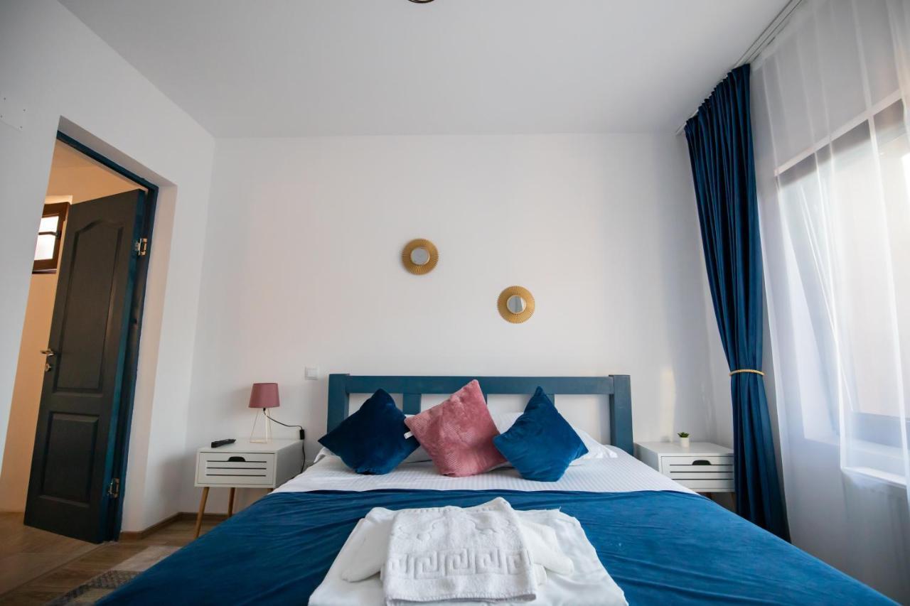 Dania&Petru Residence ตือร์กูออกนา ภายนอก รูปภาพ