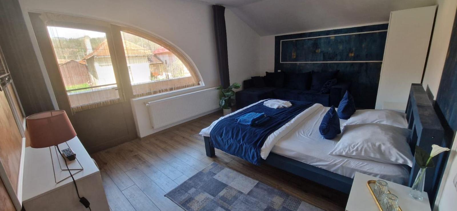 Dania&Petru Residence ตือร์กูออกนา ภายนอก รูปภาพ